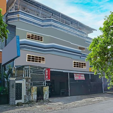 Oyo 1935 Hotel Diamond Inn Makassar Eksteriør bilde
