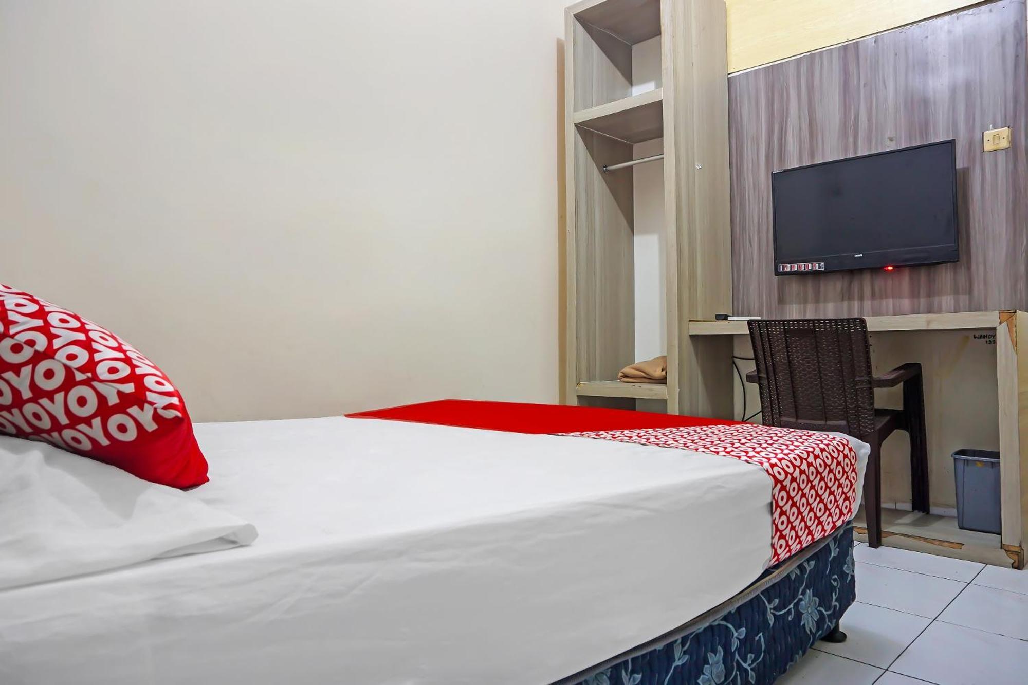 Oyo 1935 Hotel Diamond Inn Makassar Eksteriør bilde