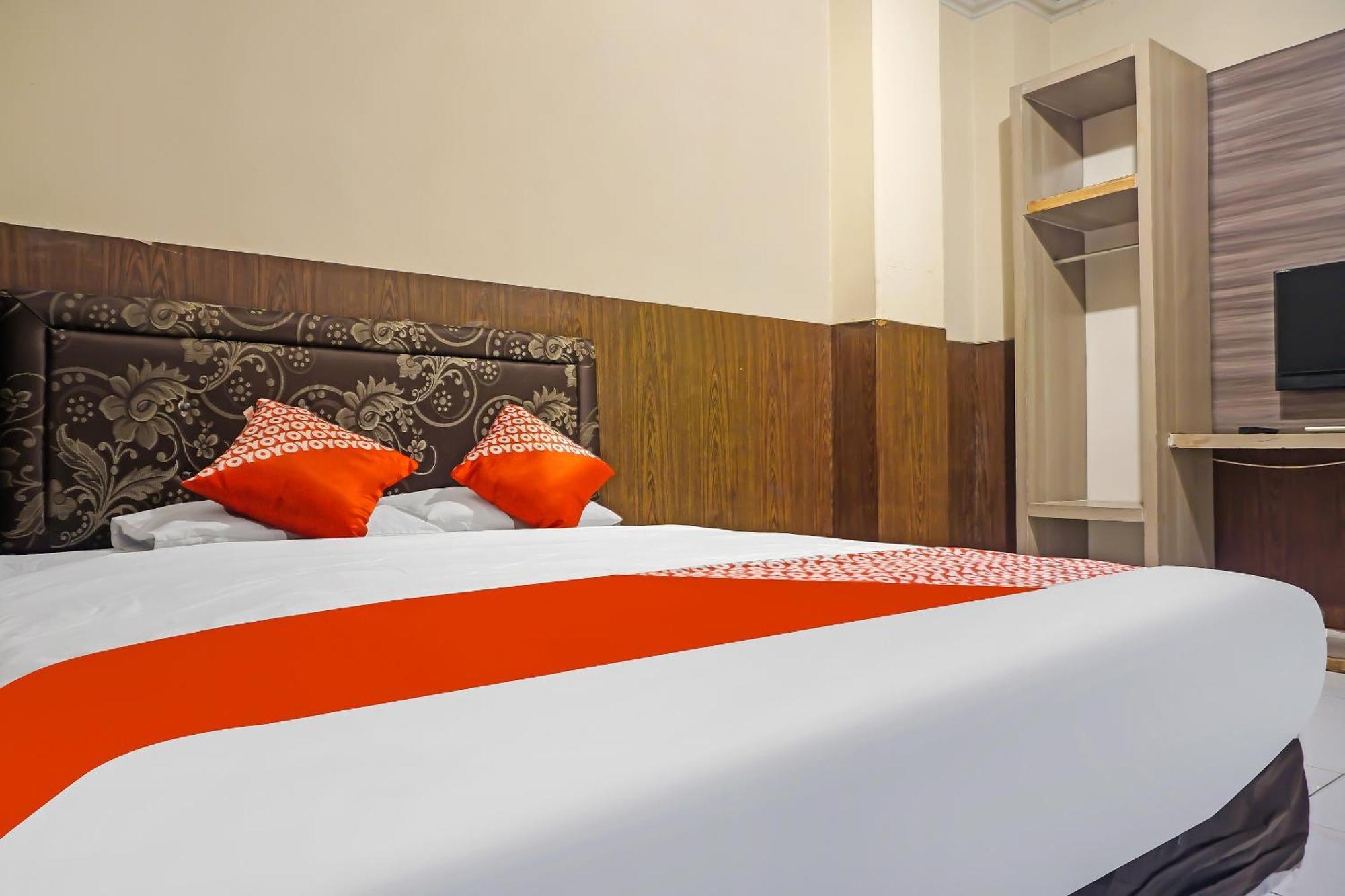 Oyo 1935 Hotel Diamond Inn Makassar Eksteriør bilde