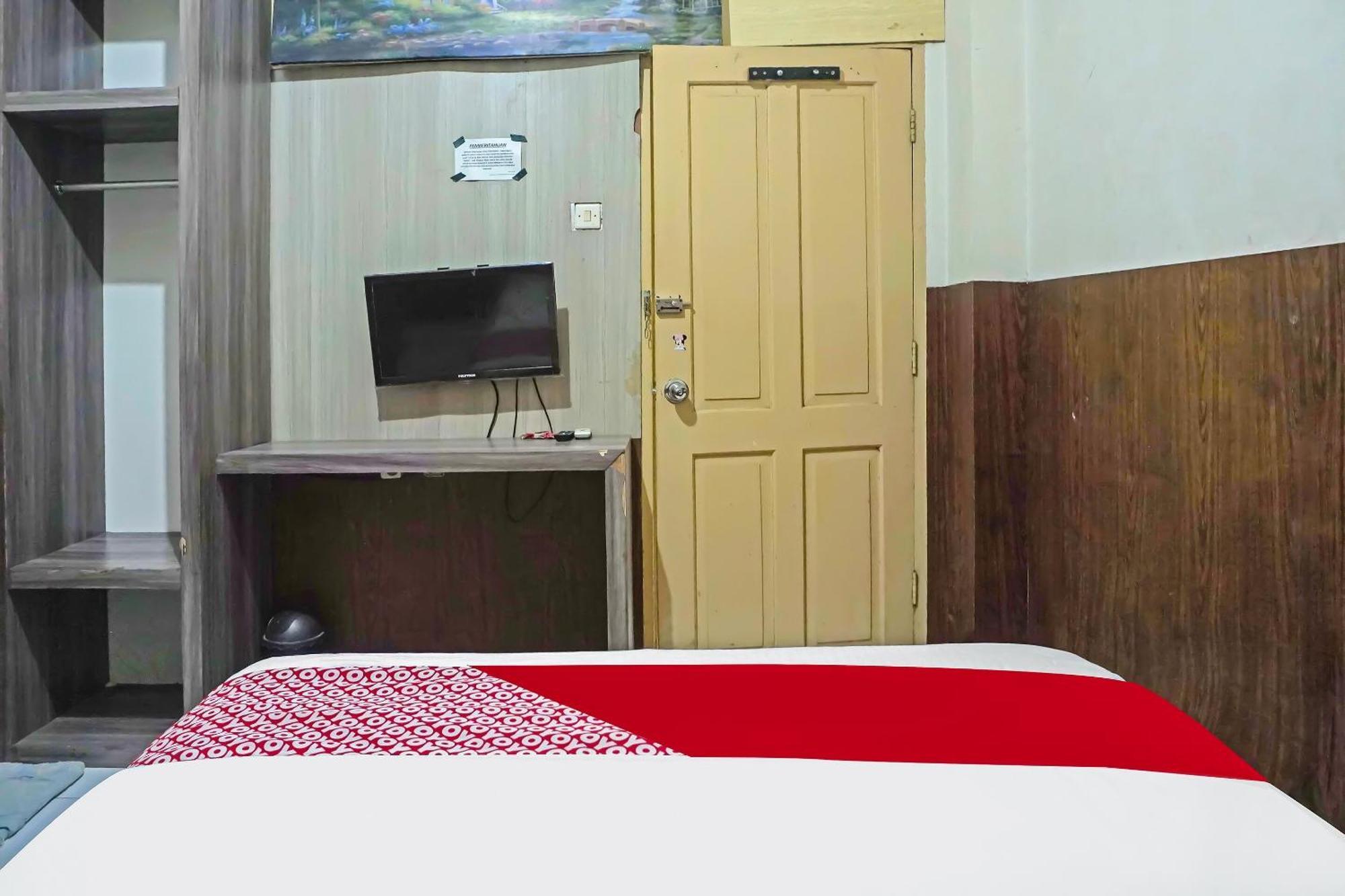 Oyo 1935 Hotel Diamond Inn Makassar Eksteriør bilde